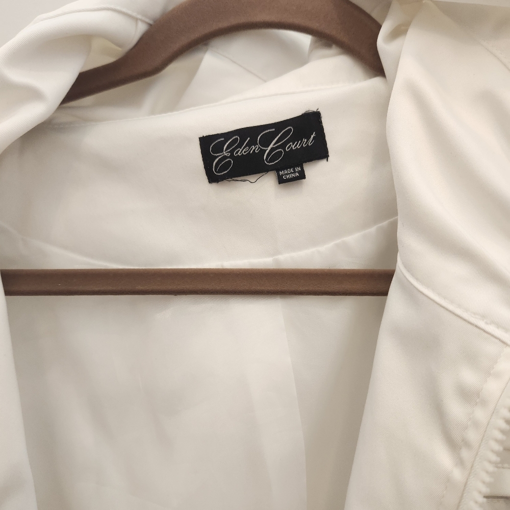 White Jacket with Button Details - Picture 2 of 2